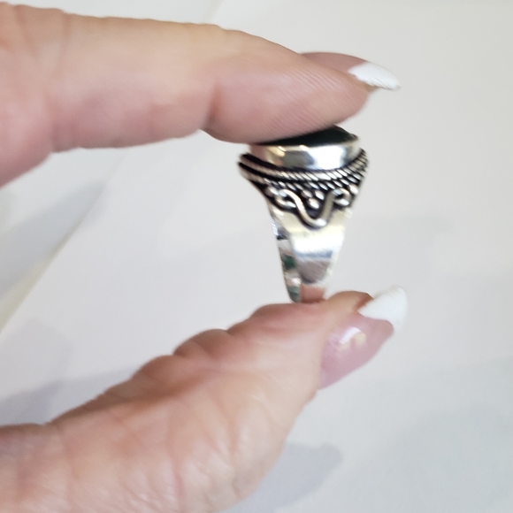 Handmade Green Onyx Gemstone Silver Vintage Antique Ring - Picture 7 of 13